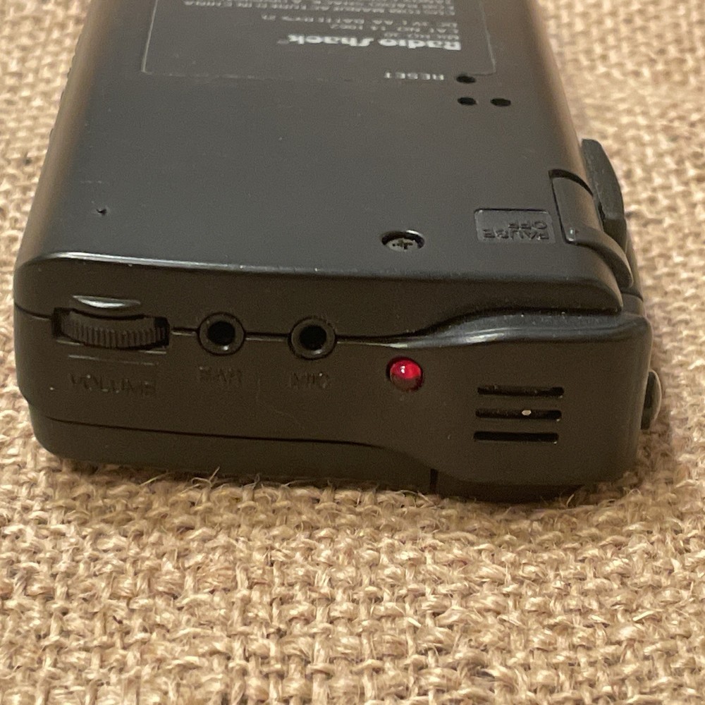 Radio Shack Micro30 Handheld Voice Recorder Microcassette UNTESTED