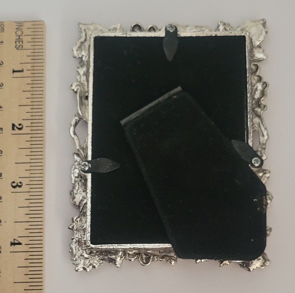 Arthur Court Silver Grape Small Frame