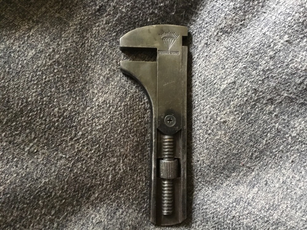 DIAMOND BRAND - 6” Girder Wrench