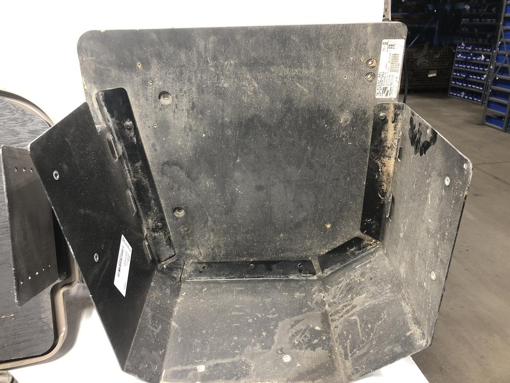 Peterbilt 379 Right/Passenger Sleeper Cabinet - Used