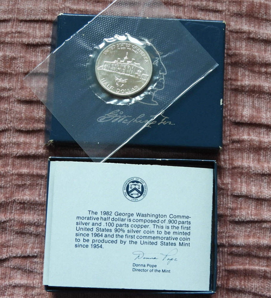 1982 George Washington 250th Half Dollar UNC -SILVER
