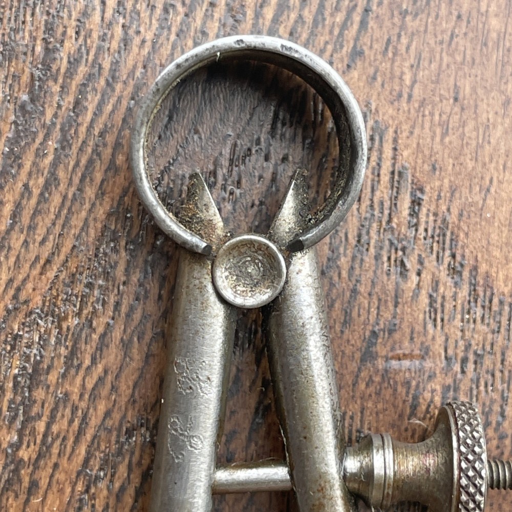 VINTAGE UNBRANDED CALIPER