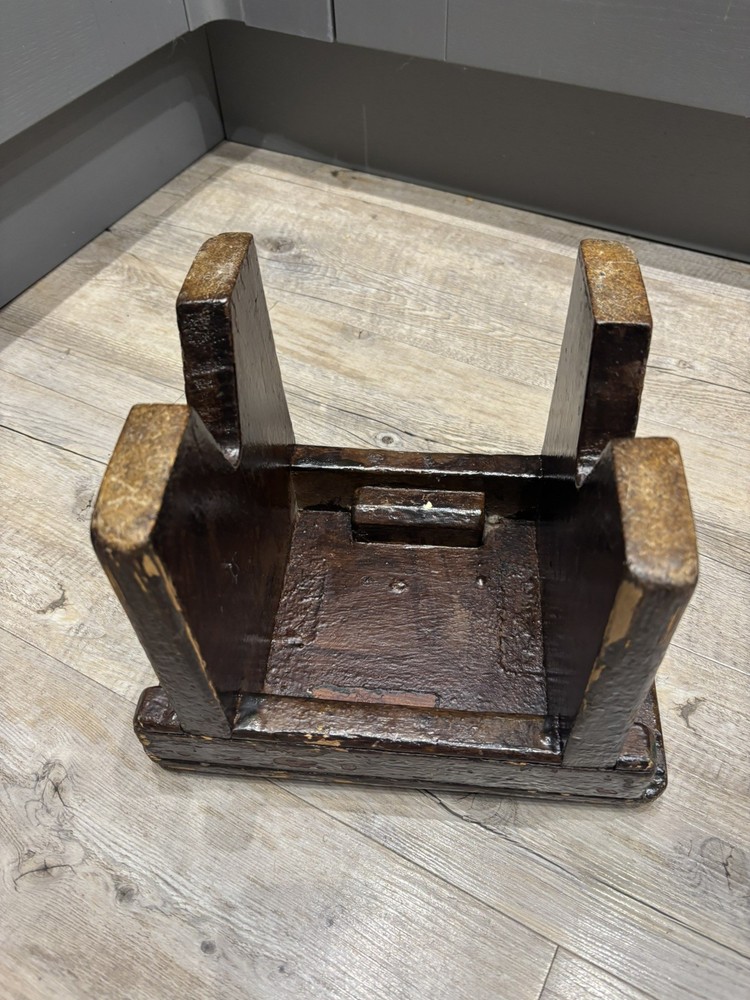 Small Vintage Chippy Rustic Stool / Footstool / Plant Stand
