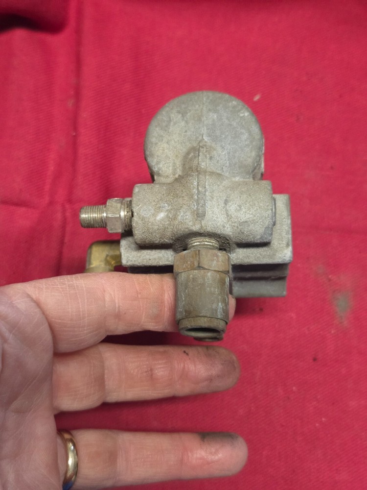 OEM Bendix Air Compressor Governor K025894, 909762 83