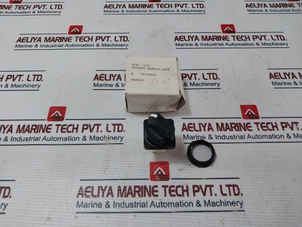 Square D D1G2S Selector Switch