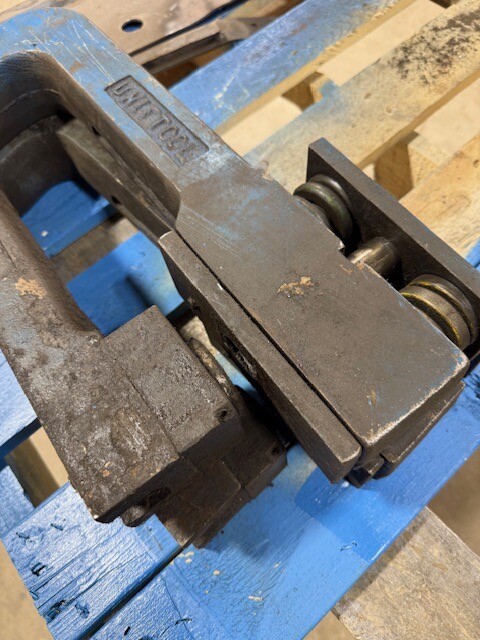 C Frame Punch Press UNITOOL 12HH 2 1/2