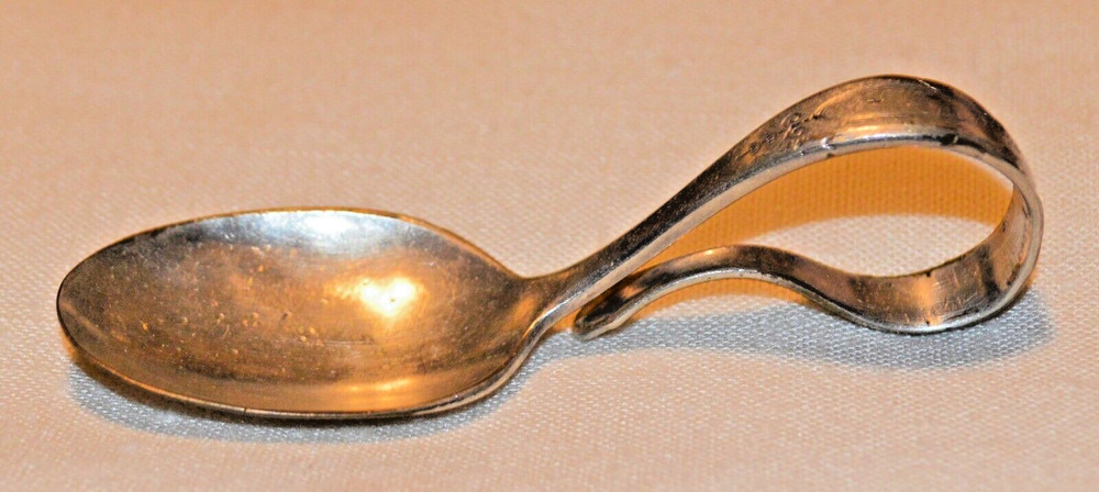 ADAM COMMUNITY PLATE CURVED-HANDLE BABY-FEEDING SPOON