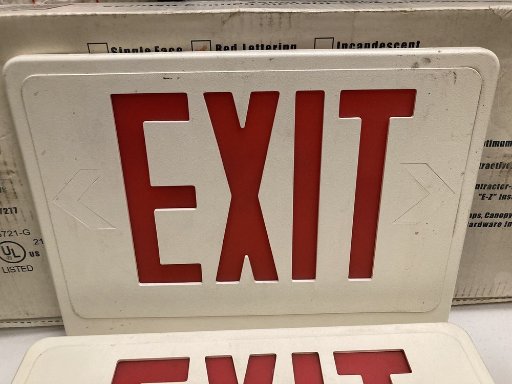 Brooks,LED4,Double Face Exit Sign and Emergency Lights