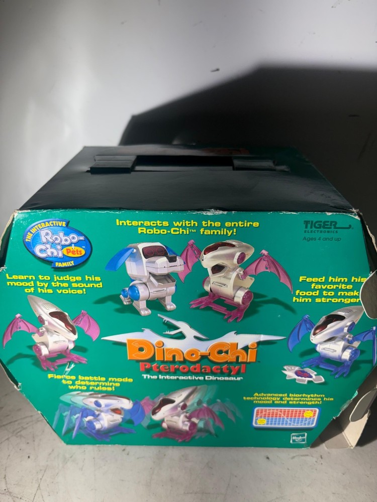 Tiger Electronics Dino-Chi Pterodactyl interactive toy dinosaur New