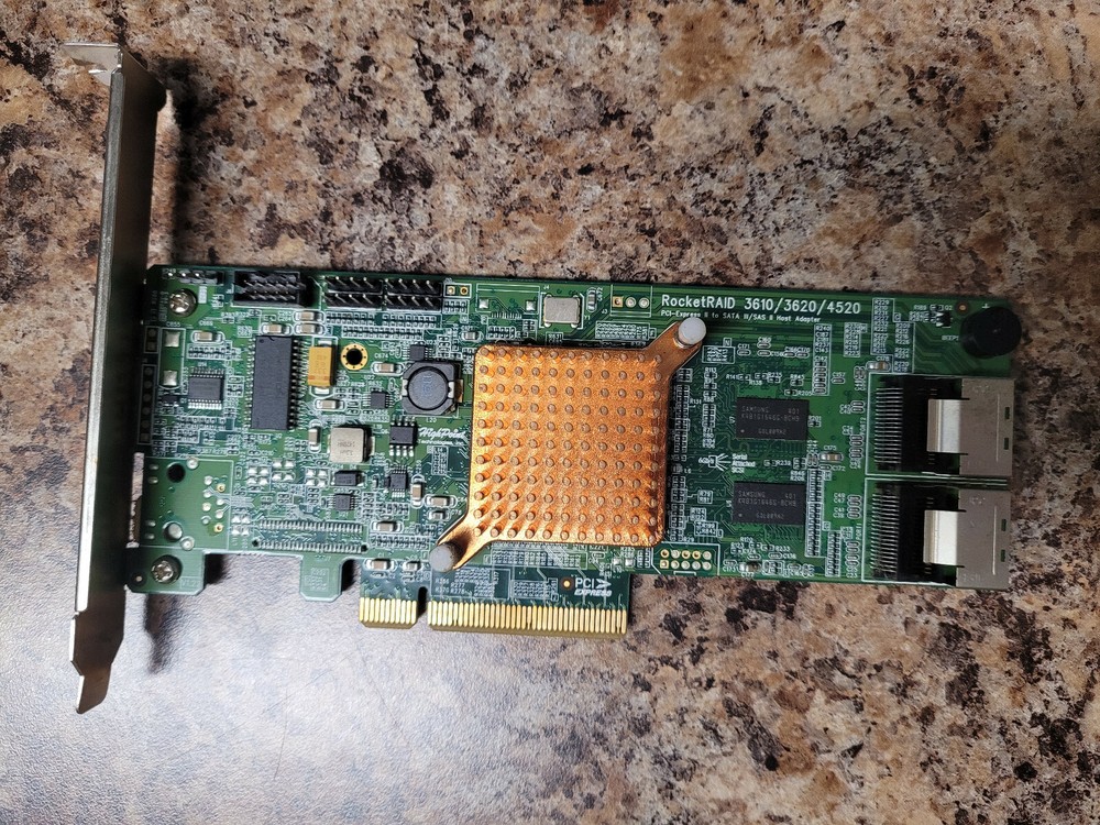 HighPoint RocketRAID 4520 SGL 8 Channel SAS/SATA RAID Controller Card + 2 Cables