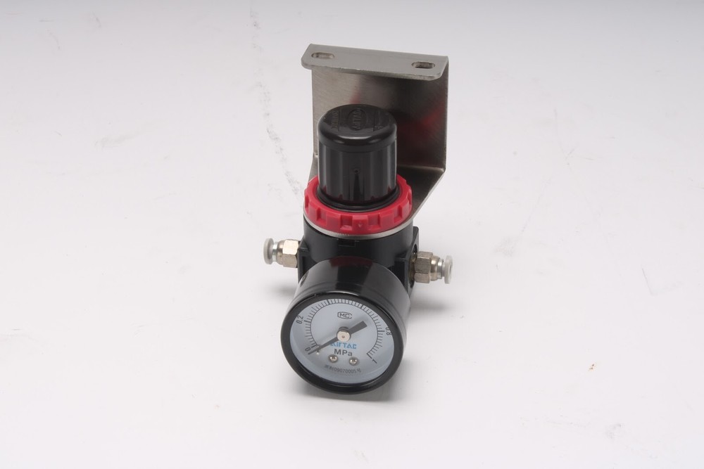 AirTac AR1500 Pressure Regulating Valve