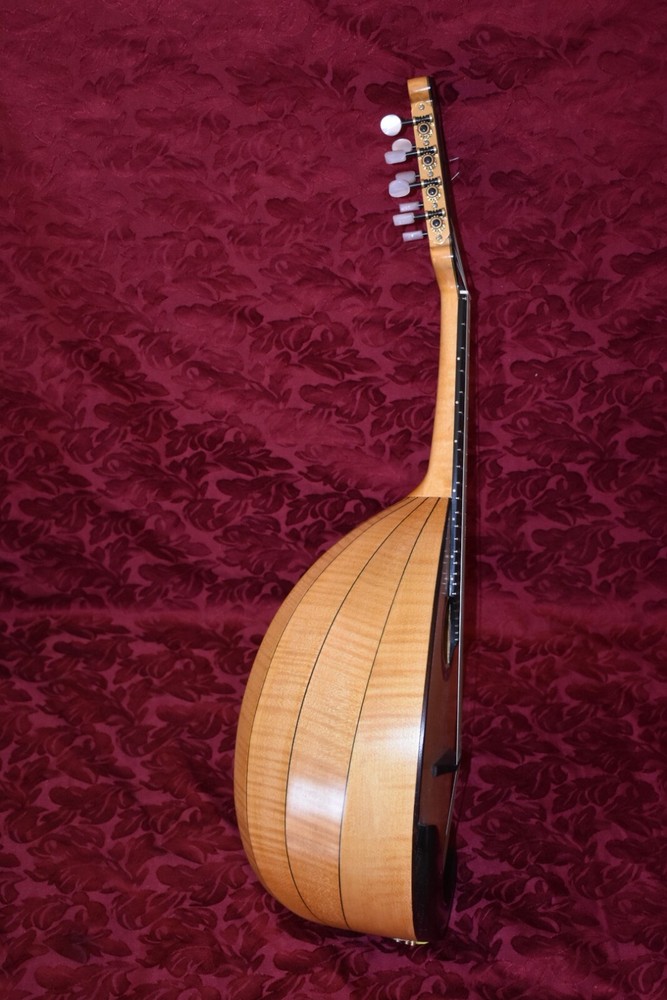 German style mandolin. UNIQUE! 德国风格的曼陀林。独特! 。