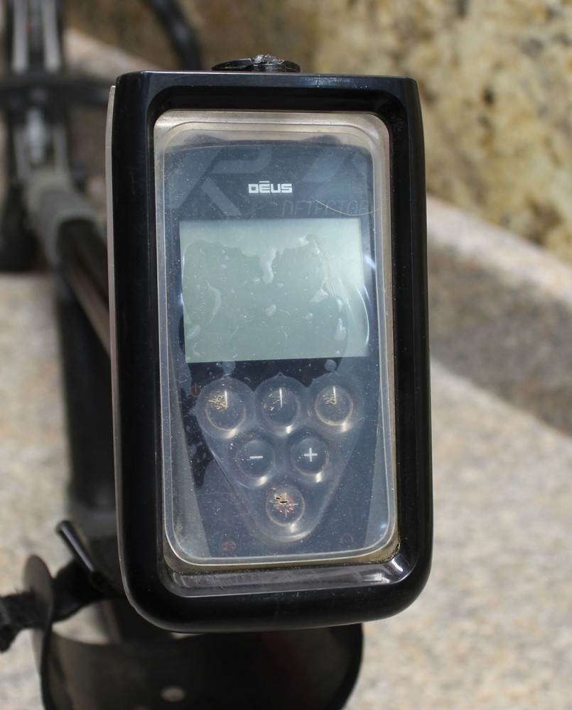 Deus XP Metal Detector