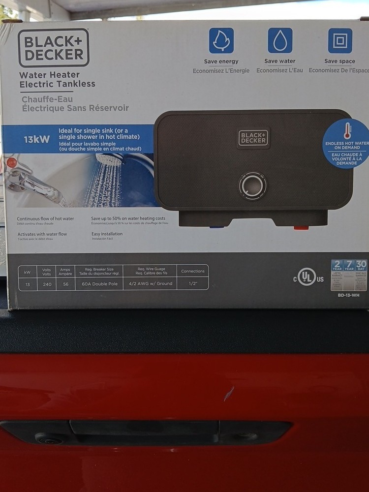 New BLACK AND DECKER  240 Volt 13 kW 2.6 GPM Tankless Electric Water Heater