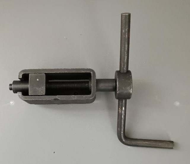 US GI M1 CARBINE FRONT SIGHT REMOVAL TOOL # 7161237