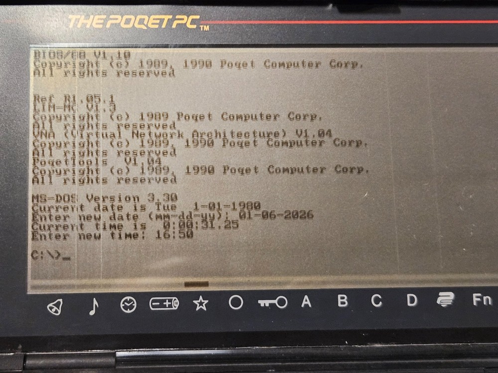 Poqet PC Model 0164, many accessories, some issues with display