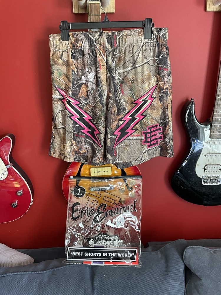 Eric Emanuel Bolt Short Tree Camo/Black/Pink Bolt