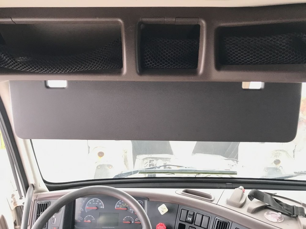 Volvo VNL Left/Driver Interior Sun Visor - Used