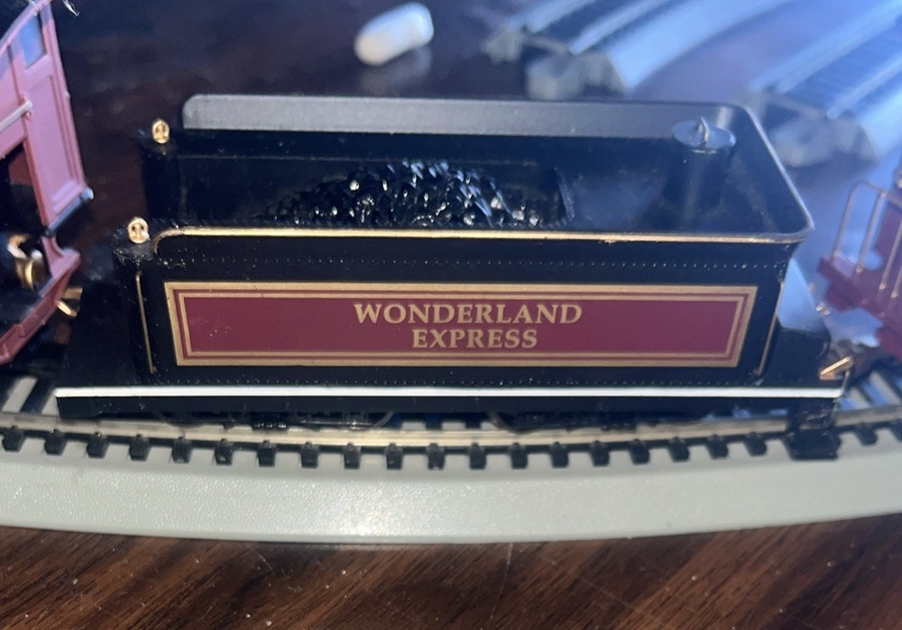 ON30 Scale Wonderland Express Bachmann. Track Tested. Works.