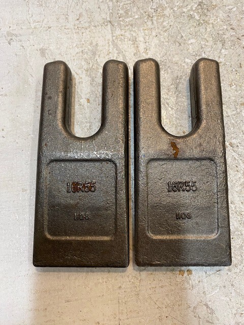 2 Quantity of 16R55 Auger Bucket Teeth (2 Quantity)