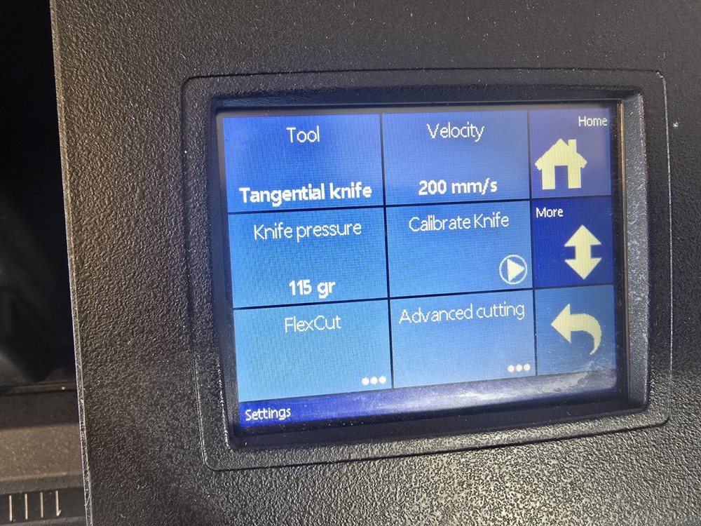 Summa S2 T140 Large Format Plotter Cutter Machine