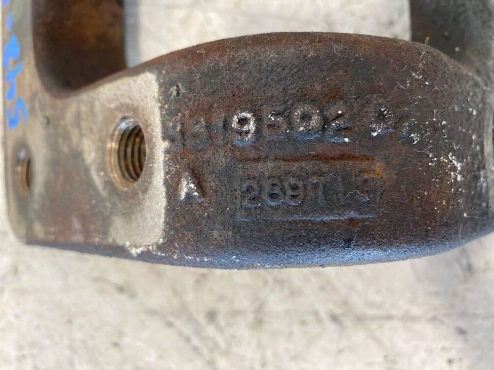 2014 International Prostar Engine Mount (548-11932)