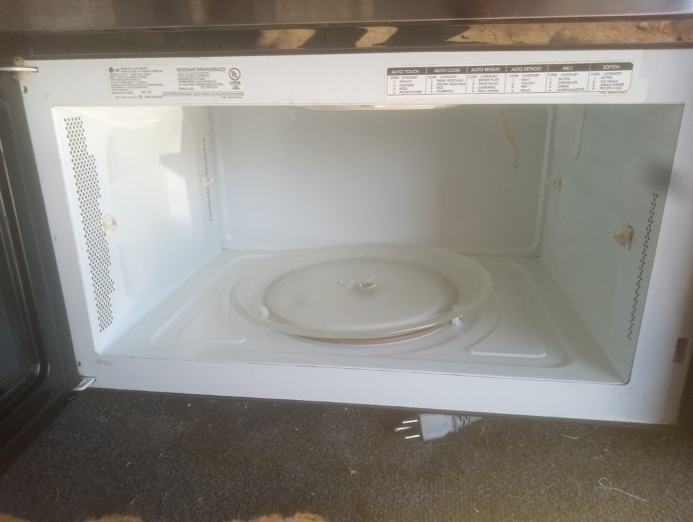 LG microwave