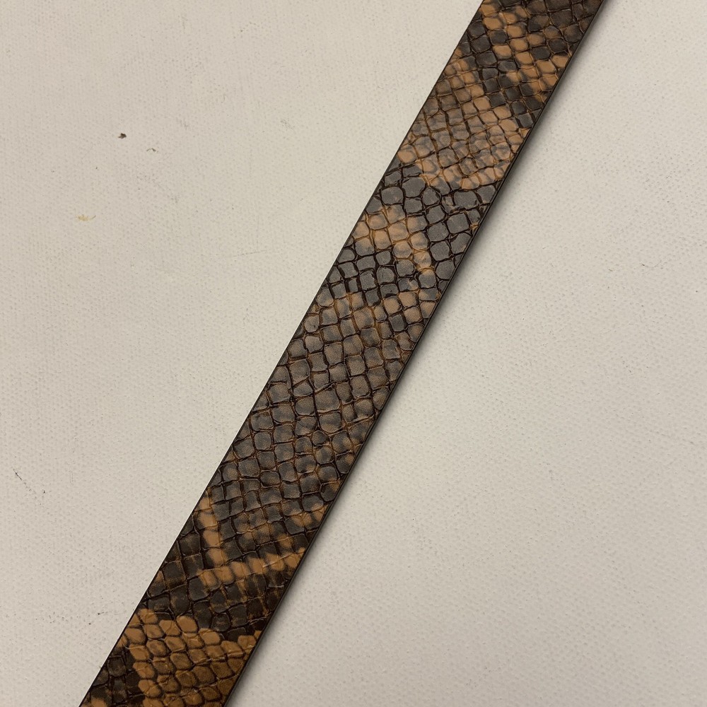 NEW Universal Thread Women’s Size Small Multicolored Belt Style AAJ29