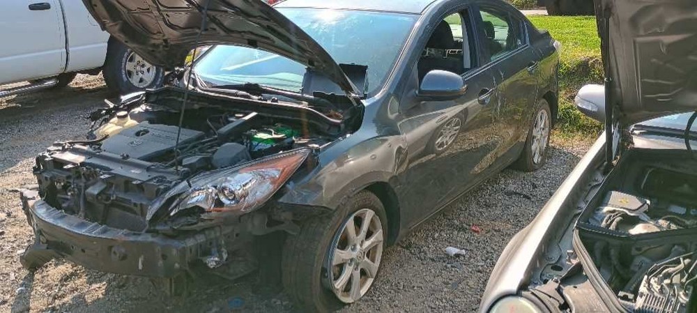 Used Fuse Box Engine fits: 2011 Mazda 3 Grade A