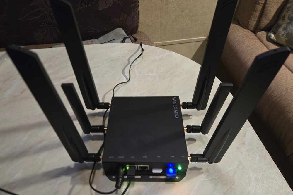 Winegard Basestation 5G BS-5G01 Router