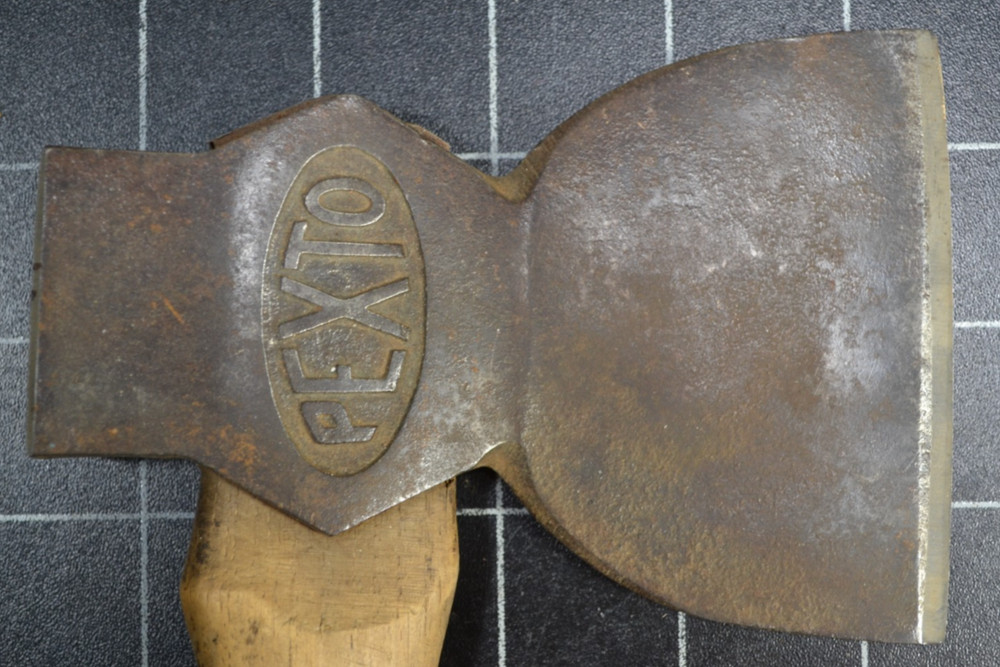 PEXTO - EMBOSSED LOGO - BROAD CAMP HATCHET - ALL ORIGINAL