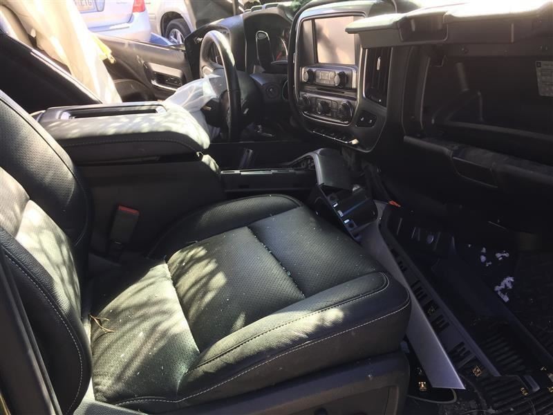 SILVRDO15 2018 Glove Box 18755