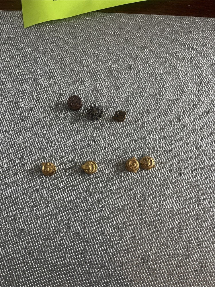7 Assorted US Military Lapel Pins