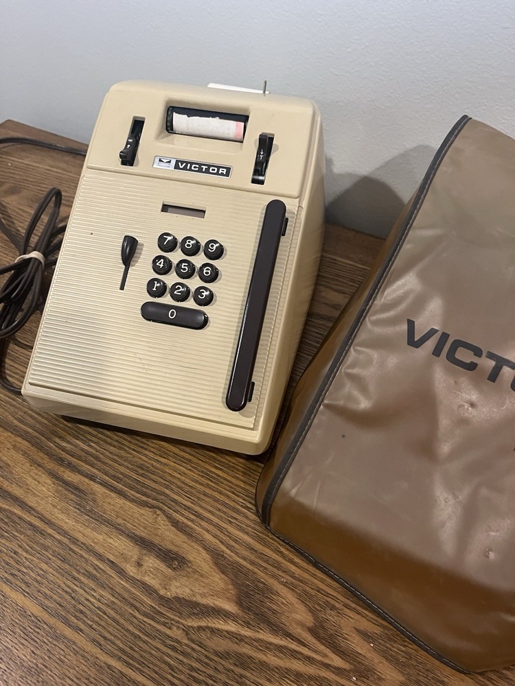 Vintage Victor 78254 10 Key Adding Machine POWERS ON & WORKS