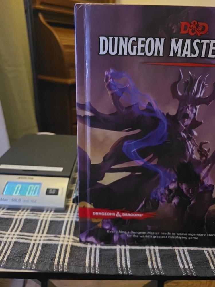 Dungeons and Dragons Dungeon Master's Guide Book