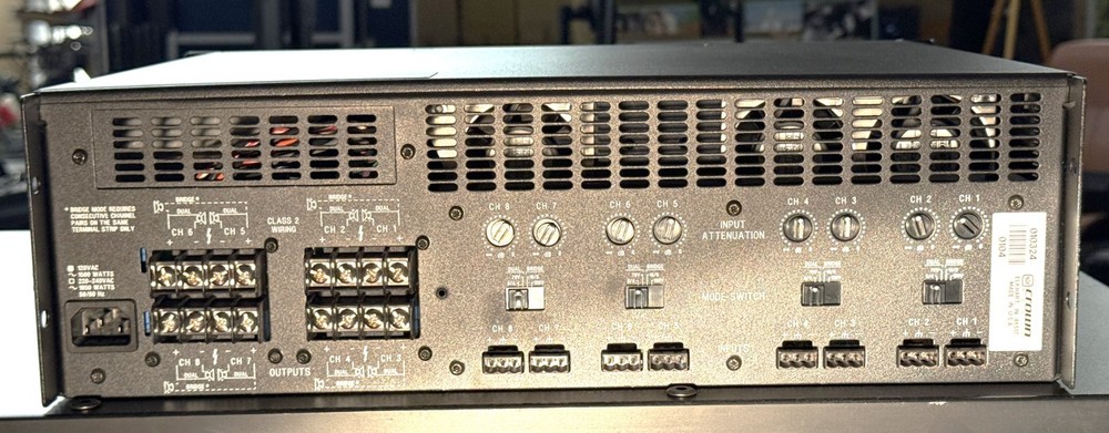 Crown CTs 8200 8-Channel 200W Power Amplifier -Excellent