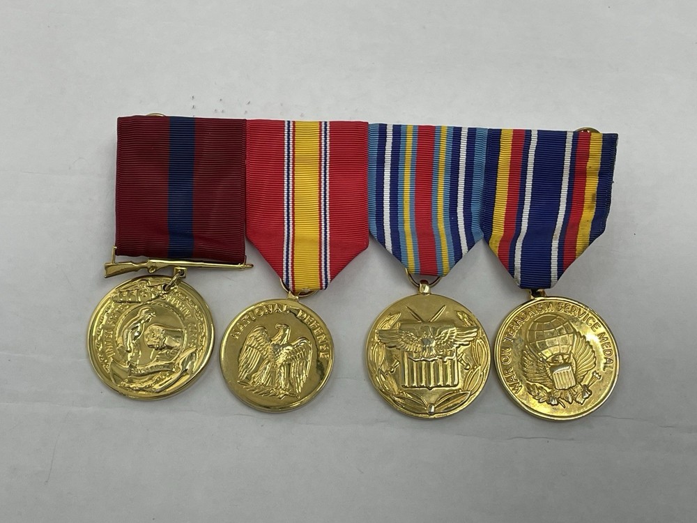 USMC set of 4 mounted anodized medals