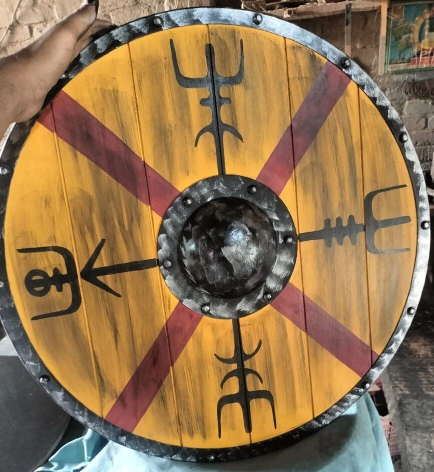 Authentic Look King Finehair Viking Battleworn Shield