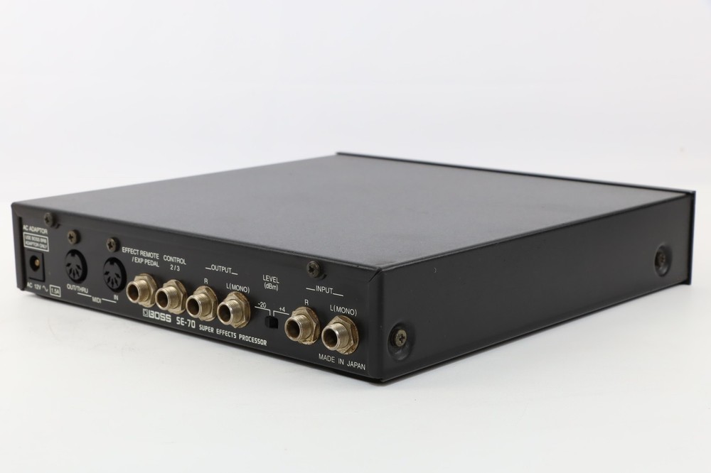 BOSS SE-70 Super Effects Processor Vocoder New Internal Battery From Japan