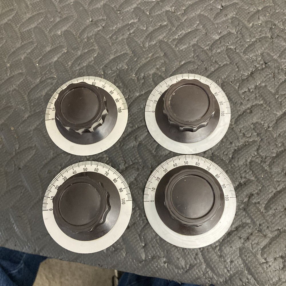 Pair of Knobs For Antenna Tuner