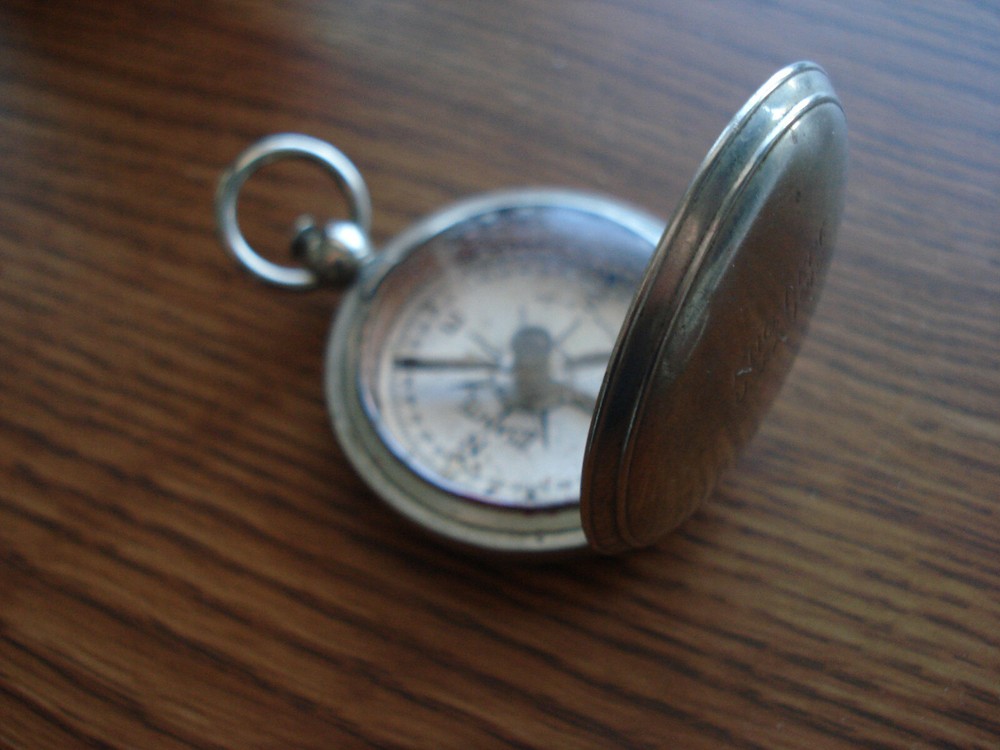 EXTRA NICE AUTHENTIC WW-1 1918 U.S. MILITARY ENG DEPT COMPASS , ALL WORKS E-7