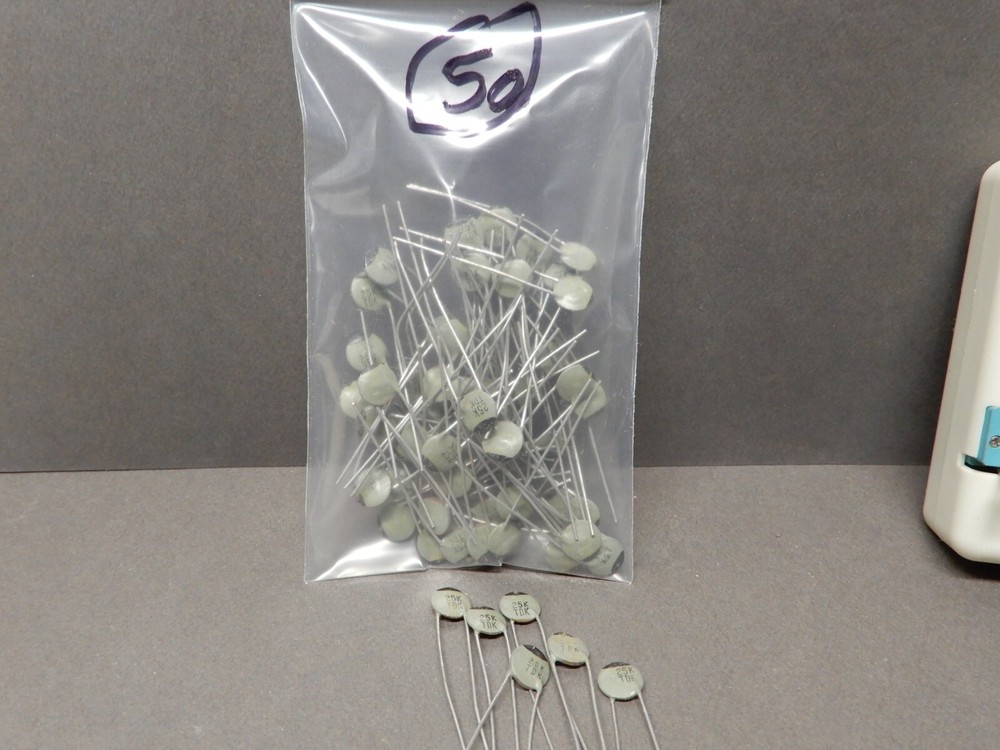 TDK 25pf Ceramic Disc Capacitors Qty 50 Unknown Voltage 0.35" Dia. NOS