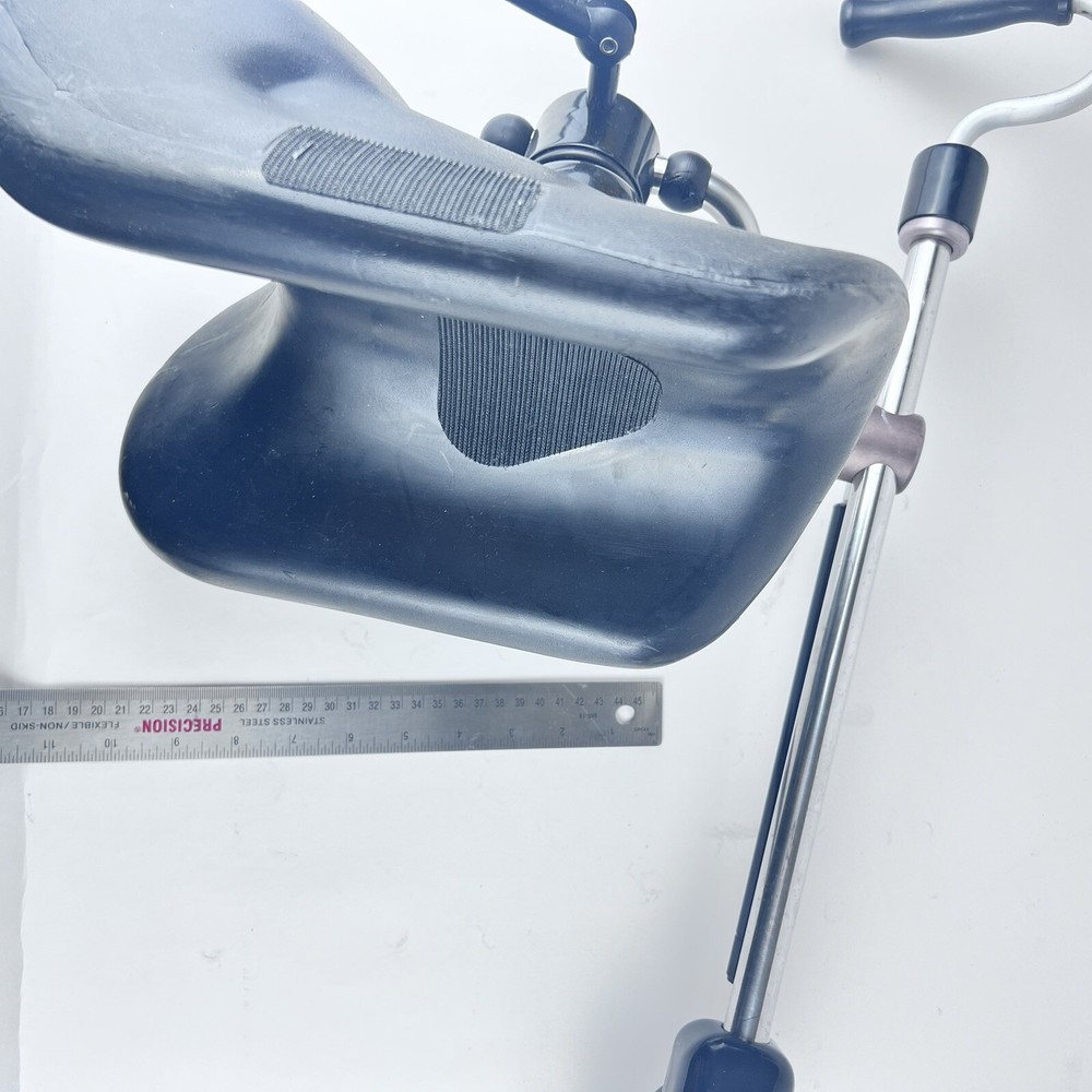 Amatech Corp Stirrup Right W/ Pad - Power Grip Lock