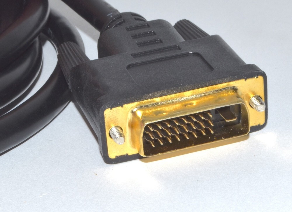 Cables Unlimited DVI-D - DVI-D Cable, 15' *New* X0005BMEJ5