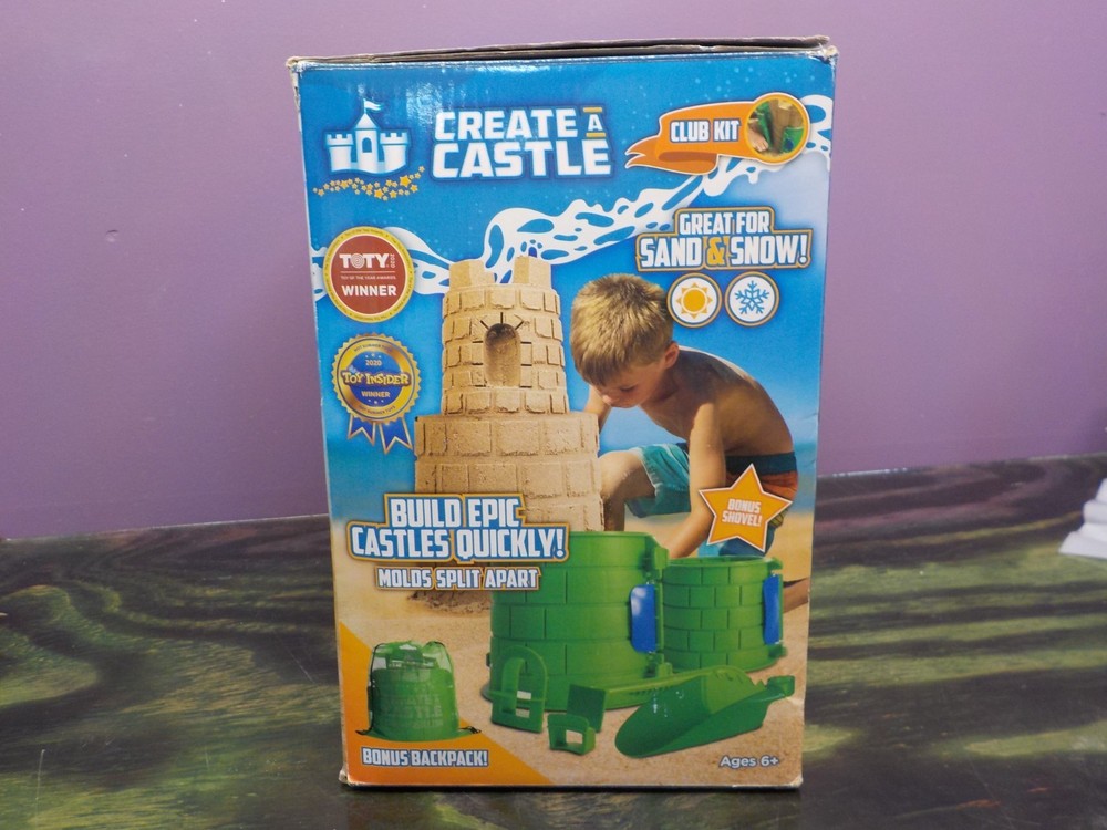 CREATE A SAND OR SNOW CASTLE KIT WITH *BONUS* BACKPACK *NEW*