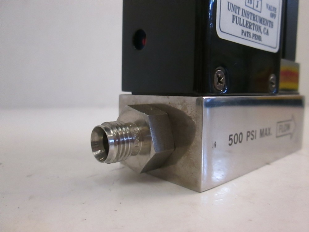 Unit UFC-1000M Mass Flow Controller MFC, O2, 5 SLPM