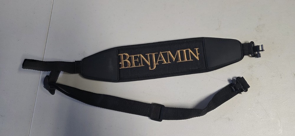 Benjamin Armada .25 Air Riffle - Black (BTAP25)