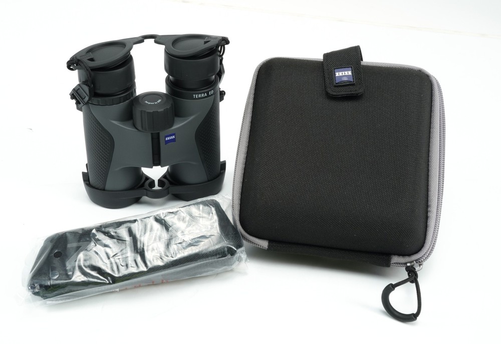 Zeiss 8x32 Terra HD Binoculars (Gray)