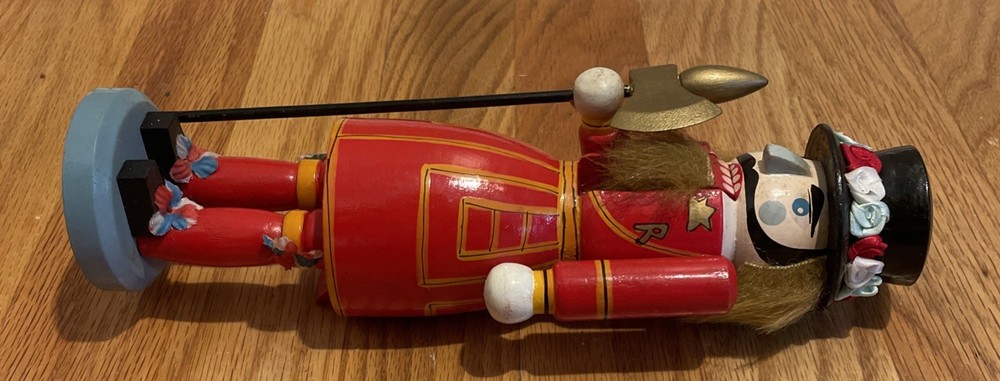 Solier Nutcracker Wooden 10” Tall