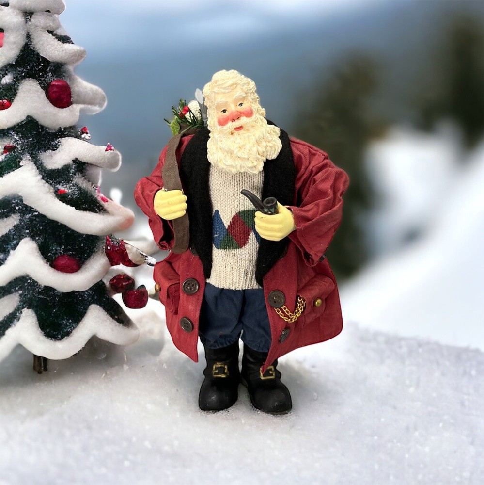 Golf Course Santa Traditions ® 10" Fabric Mache